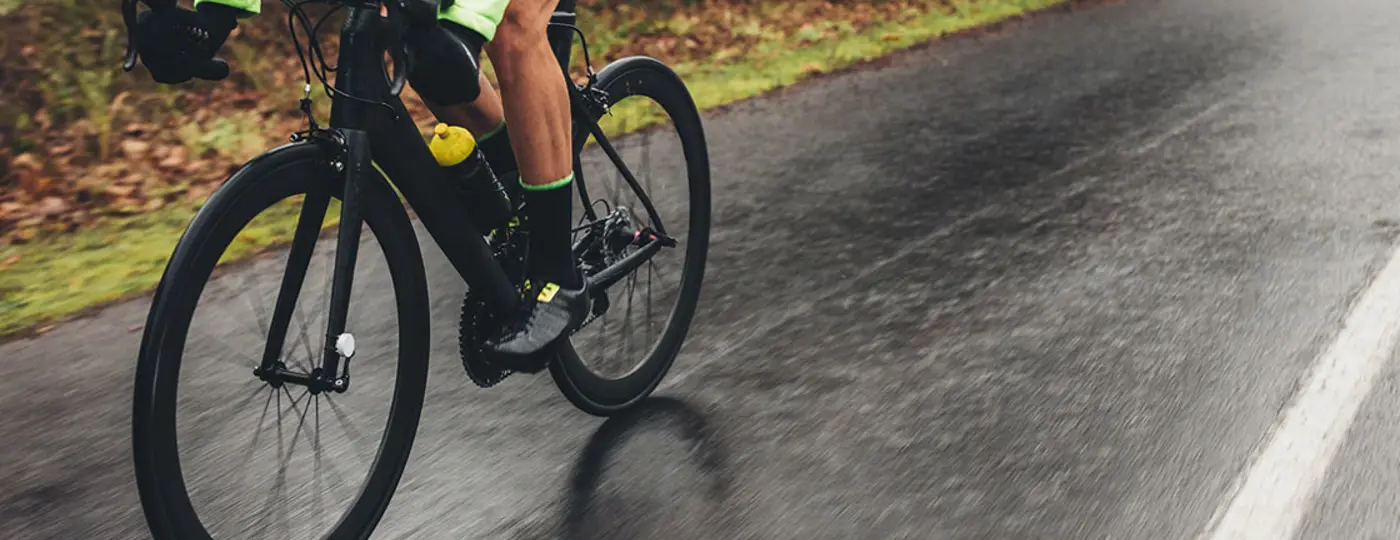 Gracht wordt fietspad, waterafvoer en ruimte voor nutsleidingen - Les fossés se transforment en pistes cyclables, en systèmes d’évacuation de l’eau et en espace pour les impétrants