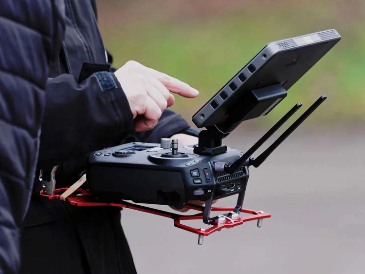 TobyRich SmartPlane Pro: Smartphone App Controlled Stunt Aircraft - Remote Controlled Drone for iOS and Android TobyRich SmartPlane Pro: Smartphone App Controlled Stunt Aircraft - Remote Controlled Drone for iOS and Android
