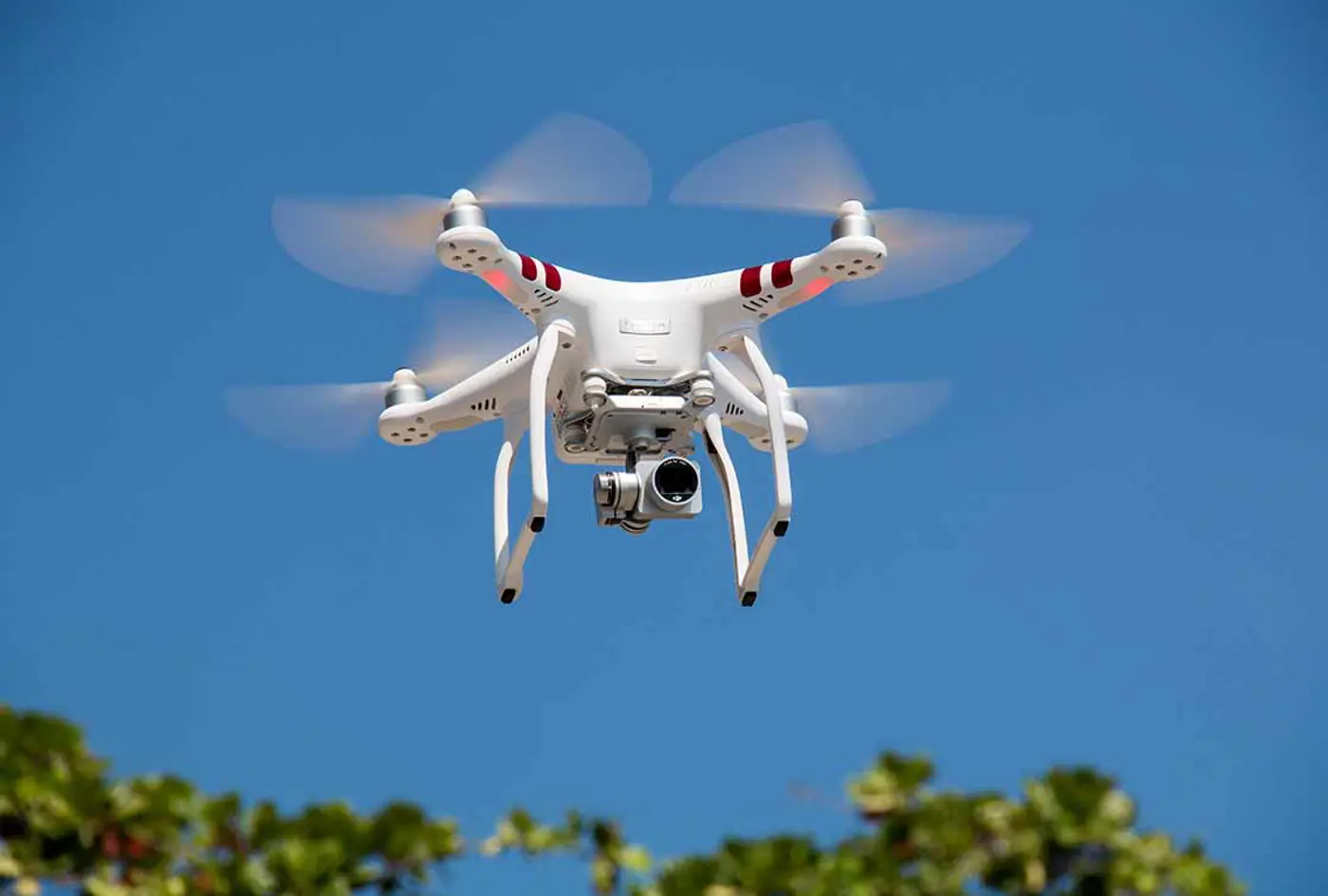 Drones in de bouwsector: hoe ver staat het met de wetgeving? / Les drones dans le secteur de la construction : où en est la législation?