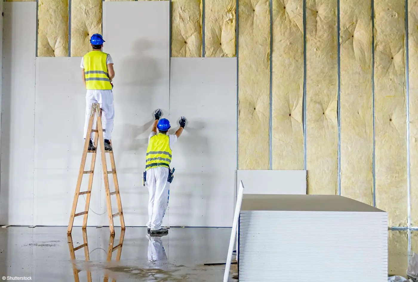 Membraanverwarming achter gipsplaten kan sporadisch radiatoren vervangen - Une membrane chauffante appliquée derrière les plaques de plâtre peut parfois remplacer les radiateurs